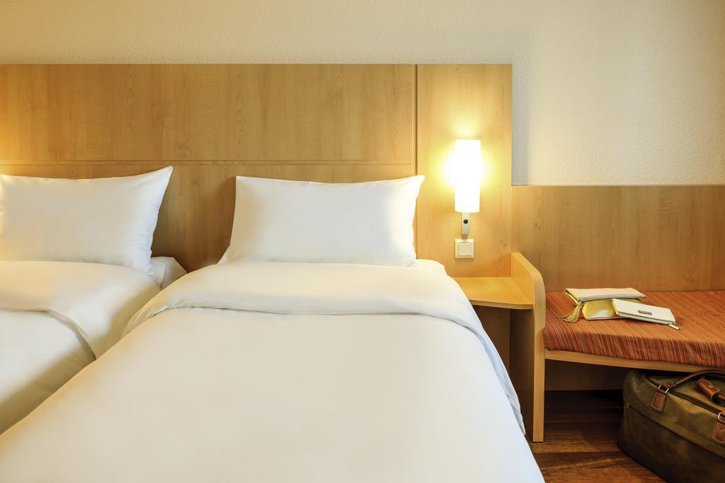 Ibis Carlisle City Centre Exterior photo
